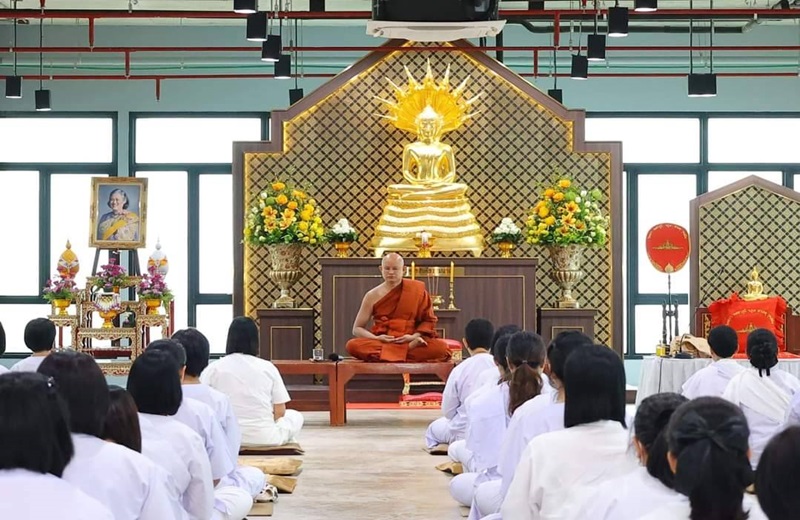 พล.ท.ชูเลิศ จิระรัตนเมธากร ผอ.สพร.กห. พร้อมด้วยกำลังพล สพร.กห. เข้าร่วมกิจกรรมปฏิบัติธรรมเทิดทูนสถาบันพระมหากษัตริย์ ถวายเป็นพระราชกุศลแด่ สมเด็จพระกนิษฐาธิราชเจ้า กรมสมเด็จพระเทพรัตนราชสุดาฯ สยามบรมราชกุมารี