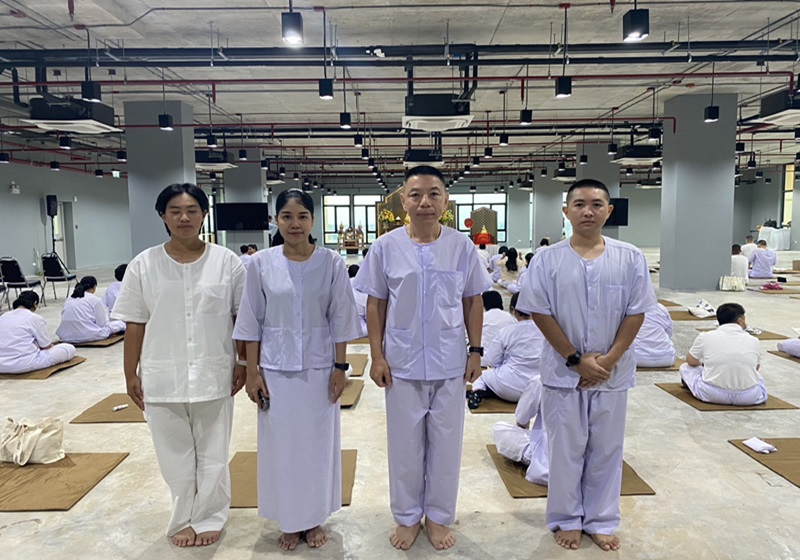 พล.ท.ชูเลิศ จิระรัตนเมธากร ผอ.สพร.กห. พร้อมด้วยกำลังพล สพร.กห. เข้าร่วมกิจกรรมปฏิบัติธรรมเทิดทูนสถาบันพระมหากษัตริย์ ถวายเป็นพระราชกุศลแด่ สมเด็จพระกนิษฐาธิราชเจ้า กรมสมเด็จพระเทพรัตนราชสุดาฯ สยามบรมราชกุมารี