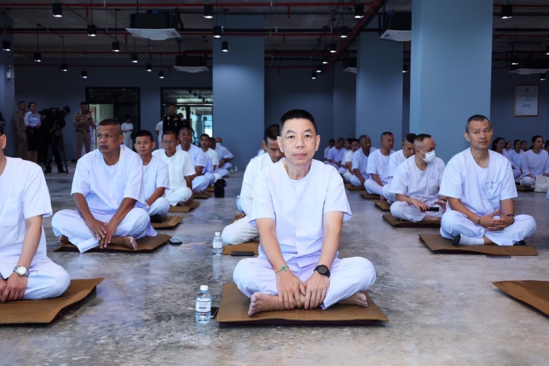 พล.ท.ชูเลิศ จิระรัตนเมธากร ผอ.สพร.กห. พร้อมด้วยกำลังพล สพร.กห. เข้าร่วมกิจกรรมปฏิบัติธรรมเทิดทูนสถาบันพระมหากษัตริย์ ถวายเป็นพระราชกุศลแด่ สมเด็จพระนางเจ้าสิริกิติ์พระบรมราชินีนาถ พระบรมราชชนนีพันปีหลวง