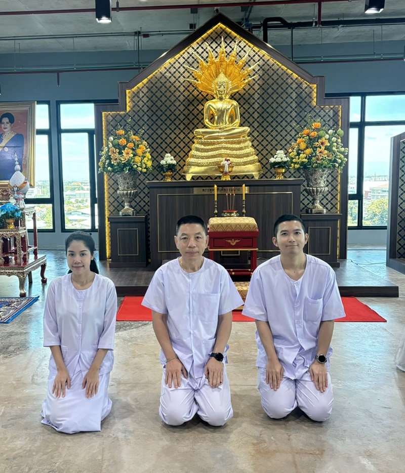 พล.ท.ชูเลิศ จิระรัตนเมธากร ผอ.สพร.กห. พร้อมด้วยกำลังพล สพร.กห. เข้าร่วมกิจกรรมปฏิบัติธรรมเทิดทูนสถาบันพระมหากษัตริย์ ถวายเป็นพระราชกุศลแด่ สมเด็จพระนางเจ้าสิริกิติ์พระบรมราชินีนาถ พระบรมราชชนนีพันปีหลวง