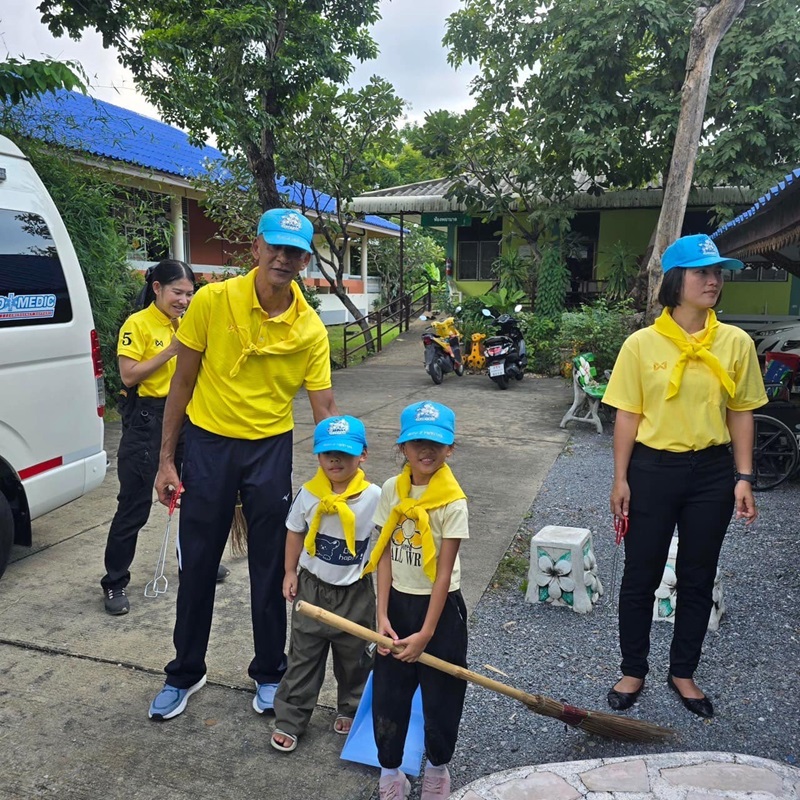 พล.ต.อภิสิทธิ์ บุศยารัศมี รอง ผอ.สพร.กห.(2) พร้อมด้วยกำลังพล สพร.กห. เข้าร่วมกิจกรรมโครงการจิตอาสาพัฒนา "เราทำความ ดี ด้วยหัวใจ"