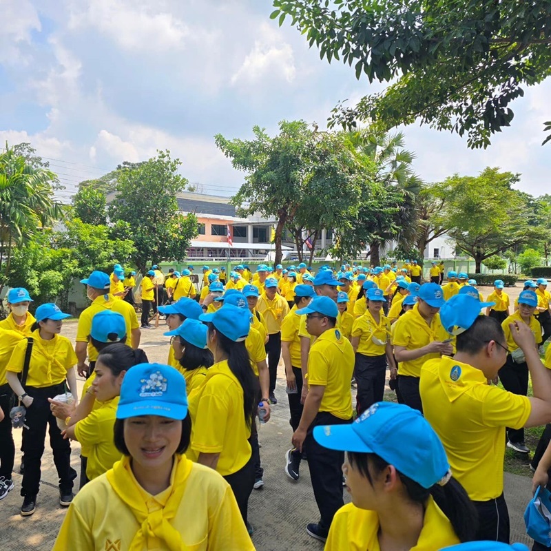 พล.ต.อภิสิทธิ์ บุศยารัศมี รอง ผอ.สพร.กห.(2) พร้อมด้วยกำลังพล สพร.กห. เข้าร่วมกิจกรรมโครงการจิตอาสาพัฒนา "เราทำความ ดี ด้วยหัวใจ"