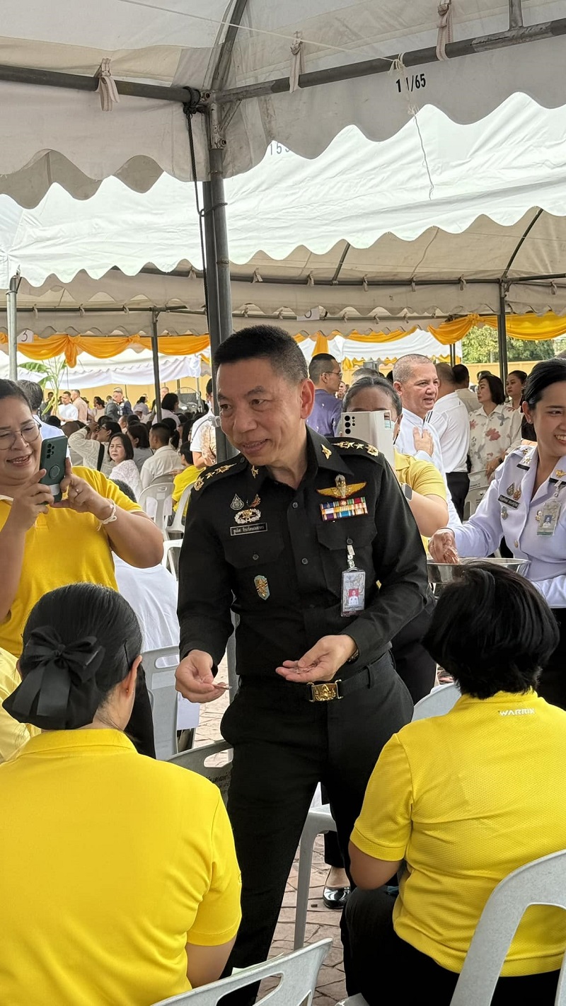 พลโท ชูเลิศ จิระรัตนเมธากร ผู้อำนวยการสำนักพัฒนาระบบราชการกลาโหม เข้าร่วมพิธีเททองหล่อพระบรมรูปสมเด็จพระนเรศวรมหาราช