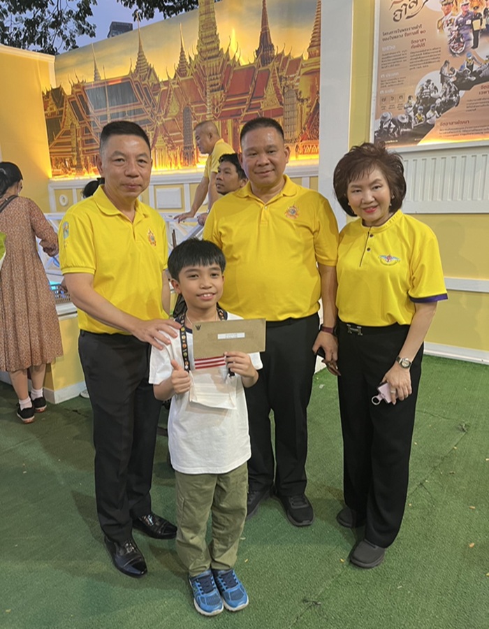 พลโท ชูเลิศ จิระรัตนเมธากร ผู้อำนวยการสำนักพัฒนาระบบราชการกลาโหม พร้อมด้วยข้าราชการสำนักพัฒนาระบบราชการกลาโหม เข้าร่วมกิจกรรม งานกาชาดประจำปี ๒๕๖๗ ภายใต้แนวคิด "ทศมราชา ๗๒ พรรษา ถวายพระพร" ณ ร้านสมาคมภริยาข้าราชการ สำนักงานปลัดกระทรวงกลาโหม