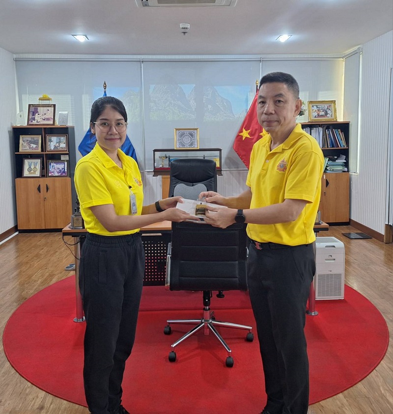 พลโท ชูเลิศ จิระรัตนเมธากร ผู้อำนวยการสำนักพัฒนาระบบราชการกลาโหม ได้กรุณามอบของขวัญและอวยพร เนื่องในโอกาสวันคล้ายวันเกิดของกำลังพลในเดือน มกราคม
