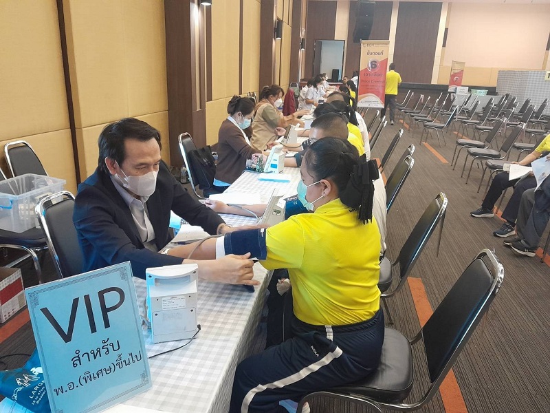 พลโท ชูเลิศ จิระรัตนเมธากร ผู้อำนวยการสำนักพัฒนาระบบราชการกลาโหม และ พลตรี สุกิจ สุเมธาศร รองผู้อำนวยการสำนักพัฒนาระบบราชการกลาโหม ได้นำกำลังพลของสำนักพัฒนาระบบราชการกลาโหม เข้ารับการตรวจสุขภาพประจำปี ๒๕๖๘