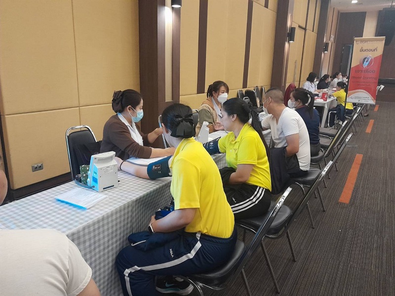 พลโท ชูเลิศ จิระรัตนเมธากร ผู้อำนวยการสำนักพัฒนาระบบราชการกลาโหม และ พลตรี สุกิจ สุเมธาศร รองผู้อำนวยการสำนักพัฒนาระบบราชการกลาโหม ได้นำกำลังพลของสำนักพัฒนาระบบราชการกลาโหม เข้ารับการตรวจสุขภาพประจำปี ๒๕๖๘