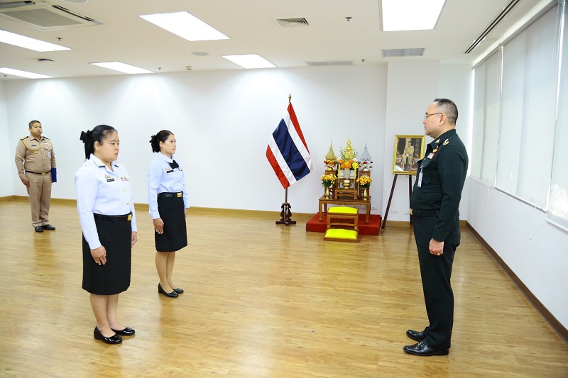 สำนักพัฒนาระบบราชการกลาโหม ได้จัดพิธีประดับยศ ให้แก่ข้าราชการที่ได้รับการเลื่อนยศสูงขึ้น