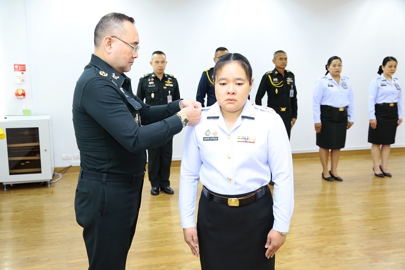 สำนักพัฒนาระบบราชการกลาโหม ได้จัดพิธีประดับยศ ให้แก่ข้าราชการที่ได้รับการเลื่อนยศสูงขึ้น
