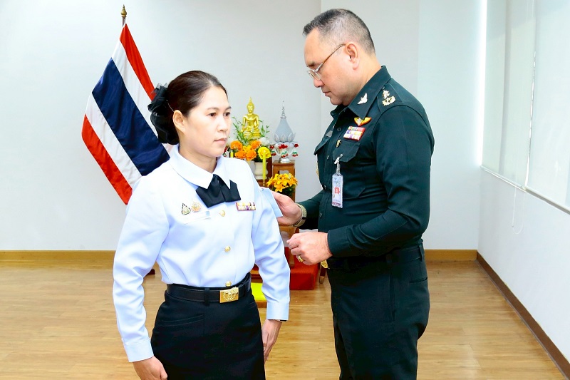 สำนักพัฒนาระบบราชการกลาโหม ได้จัดพิธีประดับยศ ให้แก่ข้าราชการที่ได้รับการเลื่อนยศสูงขึ้น