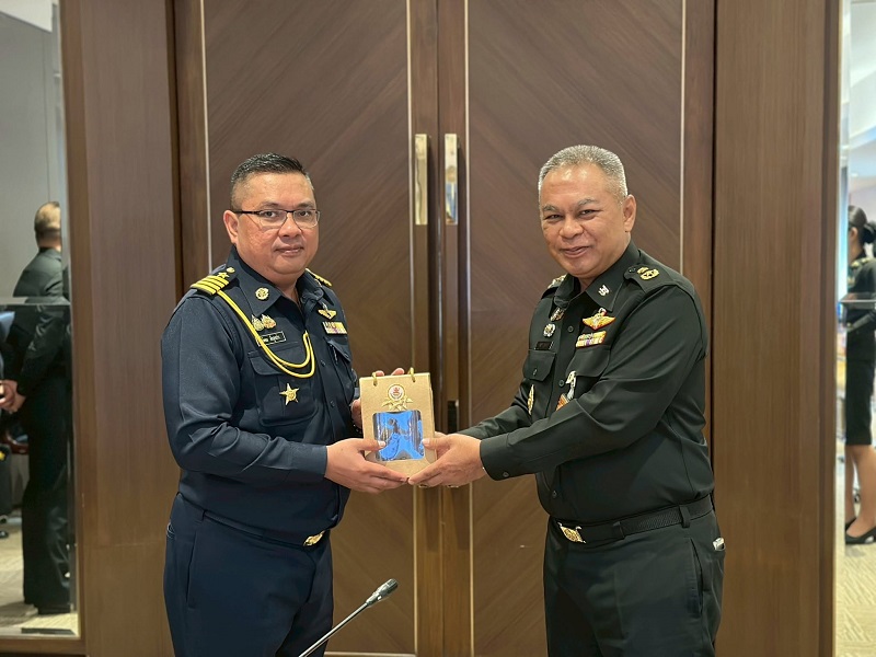 สำนักงานปลัดกระทรวงกลาโหม (สำนักพัฒนาระบบราชการกลาโหม) ในฐานะหัวหน้าคณะทำงานติดตามประเมินผลการปฏิบัติราชการกลาโหม ได้กำหนดการประชุมติดตามความก้าวหน้าผลการดำเนินงานตัวชี้วัดของกองทัพบก ประจำปีงบประมาณ พ.ศ. ๒๕๖๘