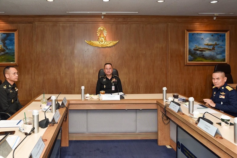 สำนักงานปลัดกระทรวงกลาโหม (สำนักพัฒนาระบบราชการกลาโหม) ในฐานะหัวหน้าคณะทำงานติดตามประเมินผลการปฏิบัติราชการกลาโหม ได้จัดการประชุมติดตามความก้าวหน้าผลการดำเนินงานตัวชี้วัดของกองทัพอากาศ ประจำปีงบประมาณ พ.ศ. ๒๕๖๘