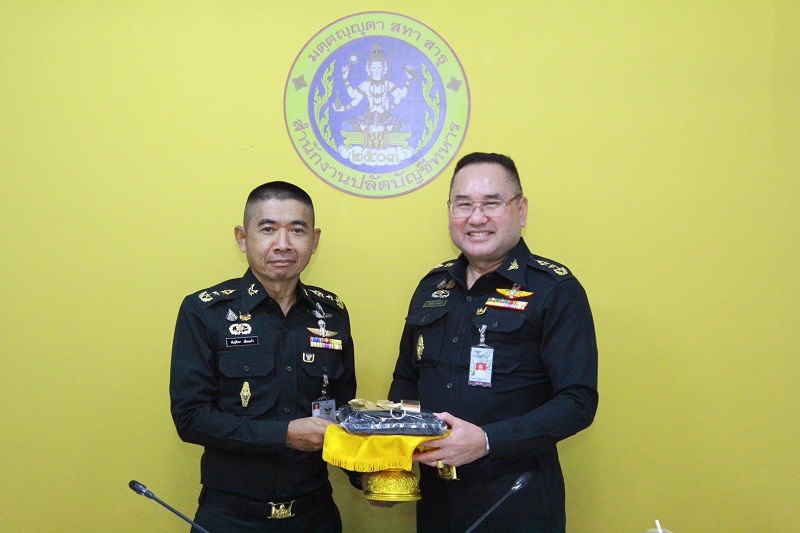 สำนักงานปลัดกระทรวงกลาโหม (สำนักพัฒนาระบบราชการกลาโหม) ในฐานะหัวหน้าคณะทำงานติดตามประเมินผลการปฏิบัติราชการกลาโหม ได้จัดการประชุมติดตามความก้าวหน้าผลการดำเนินงานตัวชี้วัดของกองบัญชาการกองทัพไทย ประจำปีงบประมาณ พ.ศ. ๒๕๖๘