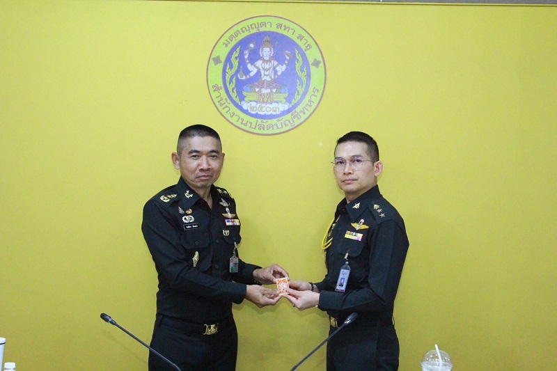 สำนักงานปลัดกระทรวงกลาโหม (สำนักพัฒนาระบบราชการกลาโหม) ในฐานะหัวหน้าคณะทำงานติดตามประเมินผลการปฏิบัติราชการกลาโหม ได้จัดการประชุมติดตามความก้าวหน้าผลการดำเนินงานตัวชี้วัดของกองบัญชาการกองทัพไทย ประจำปีงบประมาณ พ.ศ. ๒๕๖๘