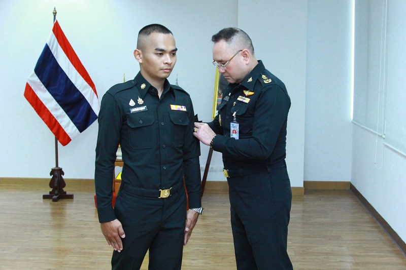 สำนักพัฒนาระบบราชการกลาโหม จัดพิธีประดับยศ ให้แก่ข้าราชการที่ได้รับการเลื่อนยศสูงขึ้น