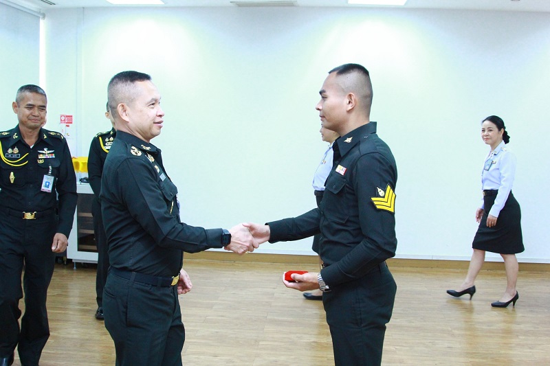 สำนักพัฒนาระบบราชการกลาโหม จัดพิธีประดับยศ ให้แก่ข้าราชการที่ได้รับการเลื่อนยศสูงขึ้น