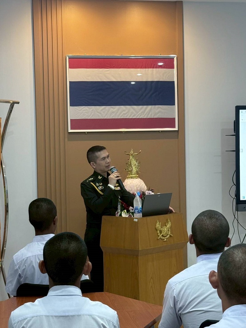 ผู้อำนวยการสำนักพัฒนาระบบราชการกลาโหม ได้มอบให้ พันเอก วีรยุทธ์ น้อมศิริ นายทหารปฏิบัติการประจำกรมการสรรพกำลังกลาโหม ช่วยปฏิบัติราชการ สำนักพัฒนาระบบราชการกลาโหม เป็นวิทยากรบรรยายและสัมมนาเชิงปฏิบัติการ
