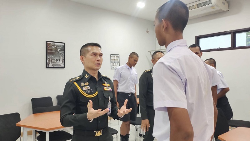 ผู้อำนวยการสำนักพัฒนาระบบราชการกลาโหม ได้มอบให้ พันเอก วีรยุทธ์ น้อมศิริ นายทหารปฏิบัติการประจำกรมการสรรพกำลังกลาโหม ช่วยปฏิบัติราชการ สำนักพัฒนาระบบราชการกลาโหม เป็นวิทยากรบรรยายและสัมมนาเชิงปฏิบัติการ