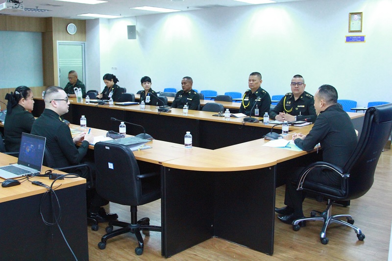 สำนักพัฒนาระบบราชการกลาโหม ได้จัดการประชุมเพื่อรับการตรวจการปฏิบัติราชการ ประจำปีงบประมาณ พ.ศ. ๒๕๖๘