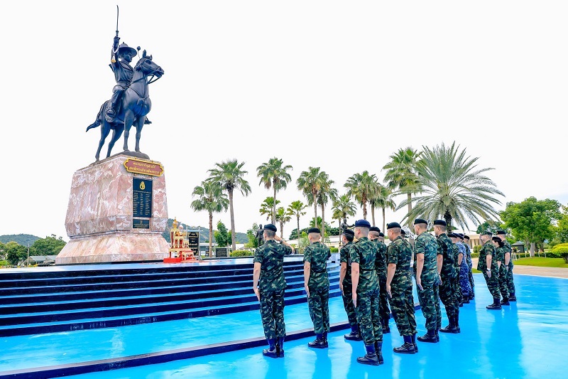 สำนักงานปลัดกระทรวงกลาโหม (สำนักพัฒนาระบบราชการกลาโหม) ในฐานะหัวหน้าคณะทำงานติดตามประเมินผลการปฏิบัติราชการกลาโหม ได้เดินทางไปติดตามความก้าวหน้าผลการดำเนินงานตัวชี้วัดของกองทัพบก และกองทัพอากาศ ประจำปีงบประมาณ พ.ศ. ๒๕๖๘