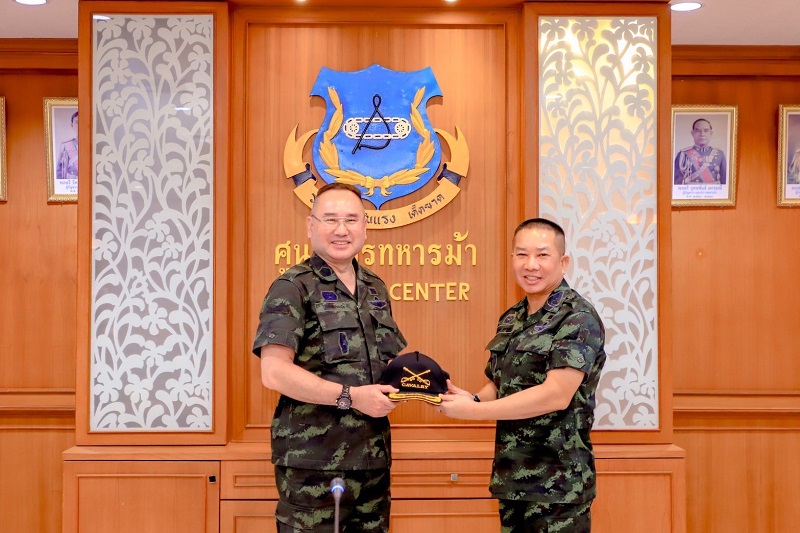 สำนักงานปลัดกระทรวงกลาโหม (สำนักพัฒนาระบบราชการกลาโหม) ในฐานะหัวหน้าคณะทำงานติดตามประเมินผลการปฏิบัติราชการกลาโหม ได้เดินทางไปติดตามความก้าวหน้าผลการดำเนินงานตัวชี้วัดของกองทัพบก และกองทัพอากาศ ประจำปีงบประมาณ พ.ศ. ๒๕๖๘