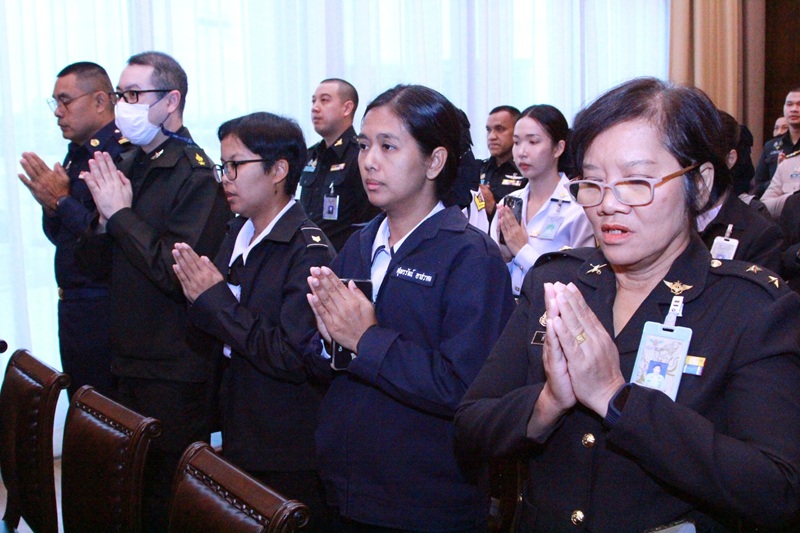 สำนักพัฒนาระบบราชการกลาโหม ได้นำกำลังพล เข้าร่วมการอบรมศีลธรรมแก่ข้าราชการ ลูกจ้างประจำ และพนักงานราชการ ในสังกัดสำนักงานปลัดกระทรวงกลาโหม ณ ห้องมีสุข (ชั้น ๑) อาคารสำนักงานปลัดกระทรวงกลาโหม (พื้นที่ศรีสมาน)