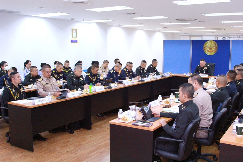 สำนักพัฒนาระบบราชการกลาโหม ได้จัดการประชุมคณะทำงานพัฒนาระบบราชการกลาโหม เพื่อพิจารณาตัวชี้วัดของกระทรวงกลาโหม (สำนักงานปลัดกระทรวงกลาโหม กองบัญชาการกองทัพไทย กองทัพบก กองทัพเรือ และกองทัพอากาศ) ประจำปีงบประมาณ พ.ศ. ๒๕๖๙ ณ ห้องประชุมสำนักพัฒนาระบบราชการกลาโหม ชั้น ๒ อาคารสำนักงานปลัดกระทรวงกลาโหม (พื้นที่ศรีสมาน)