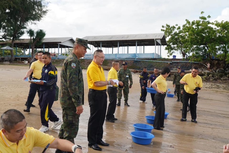 สำนักงานปลัดกระทรวงกลาโหม (สำนักพัฒนาระบบราชการกลาโหม) ในฐานะหัวหน้าคณะทำงานติดตามประเมินผลการปฏิบัติราชการกลาโหม ได้เดินทางไปติดตามความก้าวหน้าผลการดำเนินงานตัวชี้วัดของกองทัพเรือ ประจำปีงบประมาณ พ.ศ. ๒๕๖๘ ณ กองบัญชาการ กองเรือยุทธการ ฐานทัพเรือสัตหีบ อ.สัตหีบ จ.ชลบุรี