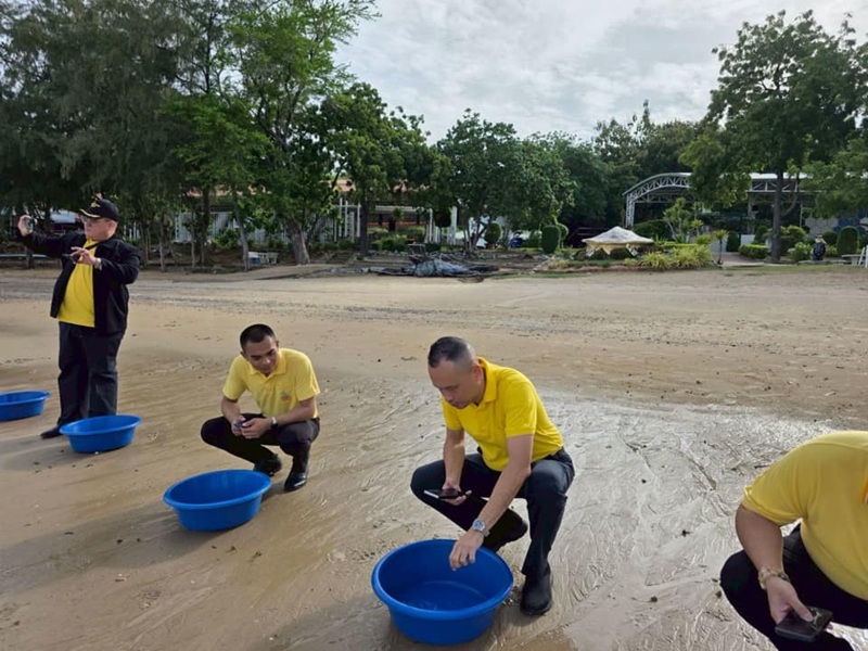 สำนักงานปลัดกระทรวงกลาโหม (สำนักพัฒนาระบบราชการกลาโหม) ในฐานะหัวหน้าคณะทำงานติดตามประเมินผลการปฏิบัติราชการกลาโหม ได้เดินทางไปติดตามความก้าวหน้าผลการดำเนินงานตัวชี้วัดของกองทัพเรือ ประจำปีงบประมาณ พ.ศ. ๒๕๖๘ ณ กองบัญชาการ กองเรือยุทธการ ฐานทัพเรือสัตหีบ อ.สัตหีบ จ.ชลบุรี