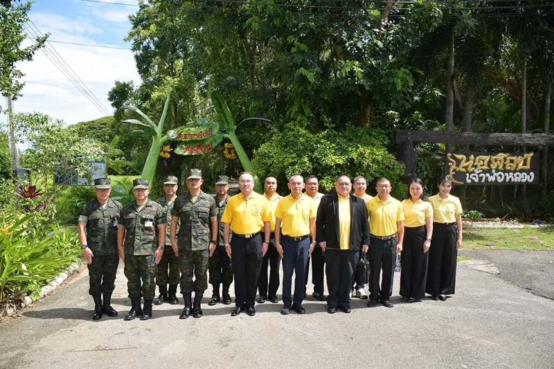 สำนักงานปลัดกระทรวงกลาโหม (สำนักพัฒนาระบบราชการกลาโหม) ในฐานะหัวหน้าคณะทำงานติดตามประเมินผลการปฏิบัติราชการกลาโหม ได้เดินทางไปติดตามความก้าวหน้าผลการดำเนินงานตัวชี้วัดของกองทัพเรือ ประจำปีงบประมาณ พ.ศ. ๒๕๖๘ ณ กองบัญชาการ กองเรือยุทธการ ฐานทัพเรือสัตหีบ อ.สัตหีบ จ.ชลบุรี