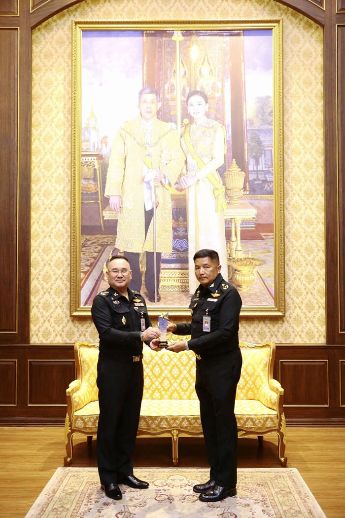 ปลัดกระทรวงกลาโหม ได้มอบให้ พลโท วิริทธิ์พล พานนิล ผู้อำนวยการสำนักพัฒนาระบบราชการกลาโหม เป็นประธานในพิธี มอบใบประกาศเกียรติคุณและโล่รางวัล การประกวดนวัตกรรมดีเด่น จากการจัดการความรู้ของสำนักงานปลัดกระทรวงกลาโหม ประจำปีงบประมาณ ๒๕๖๘ ณ ห้องภักดี ชั้น ๑ อาคารสำนักงานปลัดกระทรวงกลาโหม
