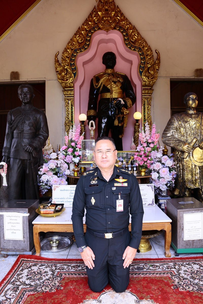 พลโท วิริทธิ์พล พานนิล ผู้อำนวยการสำนักพัฒนาระบบราชการกลาโหม ได้นำหัวหน้าหน่วยขึ้นตรงสำนักพัฒนาระบบราชการกลาโหม เข้าสักการะสิ่งศักดิ์ภายในศาลาว่าการกลาโหม