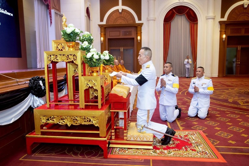 พล.ท.กัณฑ์ชัย ประจวบอารีย์ ผอ.สพร.กห. ได้นำข้าราชการ สพร.กห. เข้าร่วมพิธี บำเพ็ญกุศลถวายเป็นพระราชกุศลแด่ สมเด็จพระนางเจ้าสิริกิติ์ พระบรมราชินีนาถ พระบรมราชชนนีพันปีหลวง ในวาระครบ ๑๕ วัน (ปัณรสมวาร) แห่งการสวรรคต ใน ๗ พ.ย.๖๘