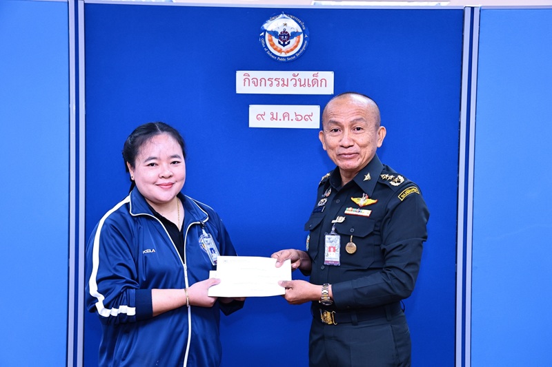 สพร.กห. ได้จัดพิธีมอบทุนการศึกษาให้แก่ บุตรข้าราชการ และพนักงานราชการของ สพร.กห. เนื่องในวันเด็กแห่งชาติ ประจำปีงบประมาณ พ.ศ. ๒๕๖๙