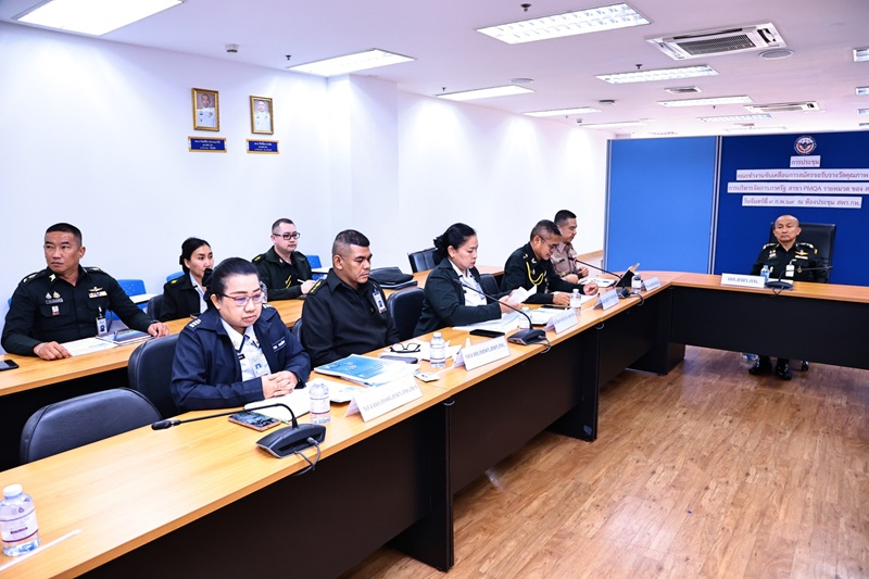 สพร.กห. ได้จัดการประชุมคณะทำงานขับเคลื่อนการสมัครขอรับรางวัลเลิศรัฐ ประเภทรางวัลคุณภาพการบริหารจัดการภาครัฐ สาขา PMQA รายหมวด ของ สป. ประจำปีงบประมาณ พ.ศ. ๒๕๖๙ ณ ห้องประชุม สพร.กห. ชั้น ๒ อาคาร สป.(ศรีสมาน) โดยมี พล.ท.กัณฑ์ชัย ประจวบอารีย์ ผอ.สพร.กห. เป็นประธาน และผู้แทน สนผ.กห. และ สม. เข้าร่วมการประชุมฯ ซึ่งที่ประชุมได้รับทราบผลการประเมินรางวัลฯ ขั้นตอนที่ ๑ (สป. ผ่านการประเมินฯ จำนวน ๒ หมวด)