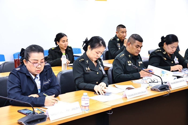 สพร.กห. ได้จัดการประชุมคณะทำงานขับเคลื่อนการสมัครขอรับรางวัลเลิศรัฐ ประเภทรางวัลคุณภาพการบริหารจัดการภาครัฐ สาขา PMQA รายหมวด ของ สป. ประจำปีงบประมาณ พ.ศ. ๒๕๖๙ ณ ห้องประชุม สพร.กห. ชั้น ๒ อาคาร สป.(ศรีสมาน) โดยมี พล.ท.กัณฑ์ชัย ประจวบอารีย์ ผอ.สพร.กห. เป็นประธาน และมีผู้แทน สม. เข้าร่วมการประชุมฯ