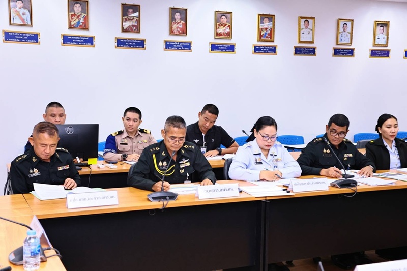 สพร.กห. ได้จัดการประชุมเพื่อเตรียมรับตรวจประเมินรางวัลเลิศรัฐ ประเภทรางวัลคุณภาพการบริหารจัดการภาครัฐ สาขา PMQA รายหมวด ประจำปีงบประมาณ พ.ศ. ๒๕๖๙ ผ่านสื่ออิเล็กทรอนิกส์ (Cisco Meeting) ณ ห้องประชุม สพร.กห. ชั้น ๒ อาคาร สป.(ศรีสมาน) โดยมี พล.ท.กัณฑ์ชัย ประจวบอารีย์ ผอ.สพร.กห. เป็นประธาน