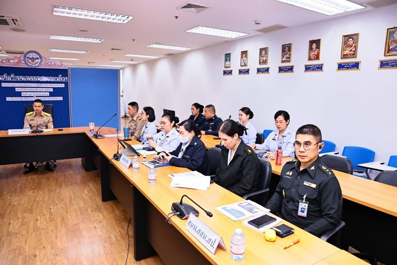 สพร.กห. ได้จัดการประชุมการประเมินผลการปฏิบัติราชการของ นขต.สป. ประจำปีงบประมาณ พ.ศ. ๒๕๖๙ ณ ห้องประชุม สพร.กห. และผ่านสื่ออิเล็กทรอนิกส์ (Zoom Meeting) โดย ผอ.สพร.กห. ได้มอบหมายให้ พล.ร.ต.ธนิตพงศ์ สิริเศวตศักดิ์ ร.น. รอง ผอ.สพร.กห. เป็นประธาน