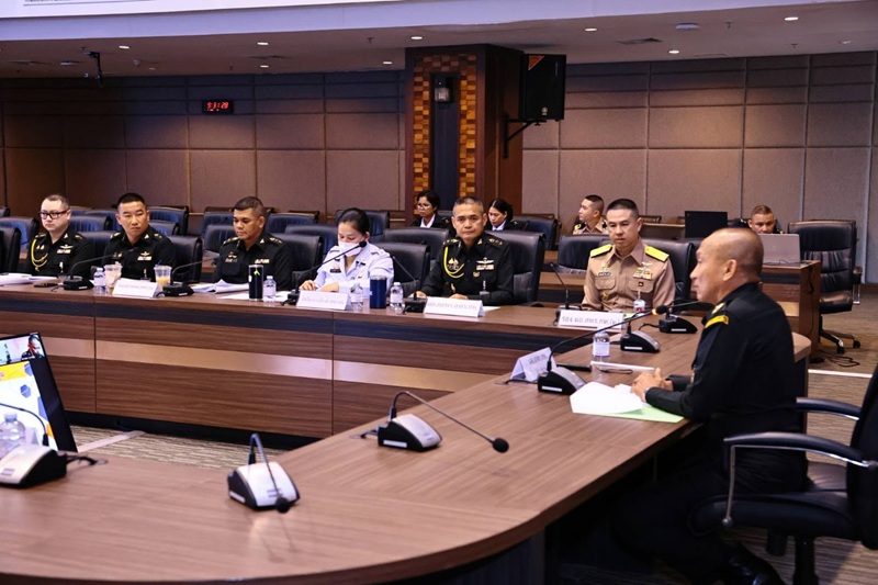 สพร.กห. ได้จัดการประชุมซักซ้อมการตอบประเด็นคำถามเพื่อเตรียมรับตรวจประเมินรางวัลเลิศรัฐ ประเภทรางวัลคุณภาพการบริหารจัดการภาครัฐ สาขา PMQA รายหมวด ประจำปี ๒๕๖๙ ณ ห้องประชุม ชั้น ๖ อาคาร สป.(ศรีสมาน) และผ่านสื่ออิเล็กทรอนิกส์ (Cisco Meeting) โดยมี ผอ.สพร.กห. เป็นประธาน