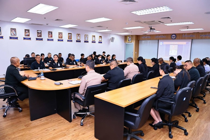 สพร.กห. ได้จัดการประชุม หน.นขต.สพร.กห. ครั้งที่ ๖/๒๕๖๙ ณ ห้องประชุม สพร.กห. ชั้น ๒ อาคาร สป. (ศรีสมาน) โดยมี พล.ท.กัณฑ์ชัย ประจวบอารีย์ ผอ.สพร.กห. เป็นประธาน
