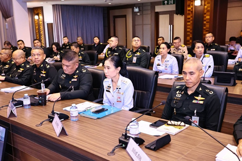สพร.กห. ได้จัดการประชุมซักซ้อมการตอบประเด็นคำถาม เพื่อเตรียมรับตรวจประเมินรางวัลเลิศรัฐ ประเภทรางวัลคุณภาพการบริหารจัดการภาครัฐ สาขา PMQA รายหมวด (หมวด ๓ ด้านการมุ่งเน้นผู้รับบริการและผู้มีส่วนได้ส่วนเสีย) ประจำปีงบประมาณ พ.ศ. ๒๕๖๙ ณ ห้องประชุม ชั้น ๖ อาคาร สป.(ศรีสมาน) และผ่านสื่ออิเล็กทรอนิกส์ (Cisco Meeting) โดยมี พล.ท.กัณฑ์ชัย ประจวบอารีย์ ผอ.สพร.กห. เป็นประธาน