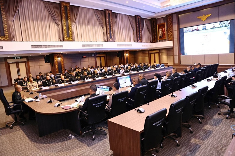 สพร.กห. ได้จัดการประชุมซักซ้อมการตอบประเด็นคำถาม เพื่อเตรียมรับตรวจประเมินรางวัลเลิศรัฐ ประเภทรางวัลคุณภาพการบริหารจัดการภาครัฐ สาขา PMQA รายหมวด (หมวด ๓ ด้านการมุ่งเน้นผู้รับบริการและผู้มีส่วนได้ส่วนเสีย) ประจำปีงบประมาณ พ.ศ. ๒๕๖๙ ณ ห้องประชุม ชั้น ๖ อาคาร สป.(ศรีสมาน) และผ่านสื่ออิเล็กทรอนิกส์ (Cisco Meeting) โดยมี พล.ท.กัณฑ์ชัย ประจวบอารีย์ ผอ.สพร.กห. เป็นประธาน