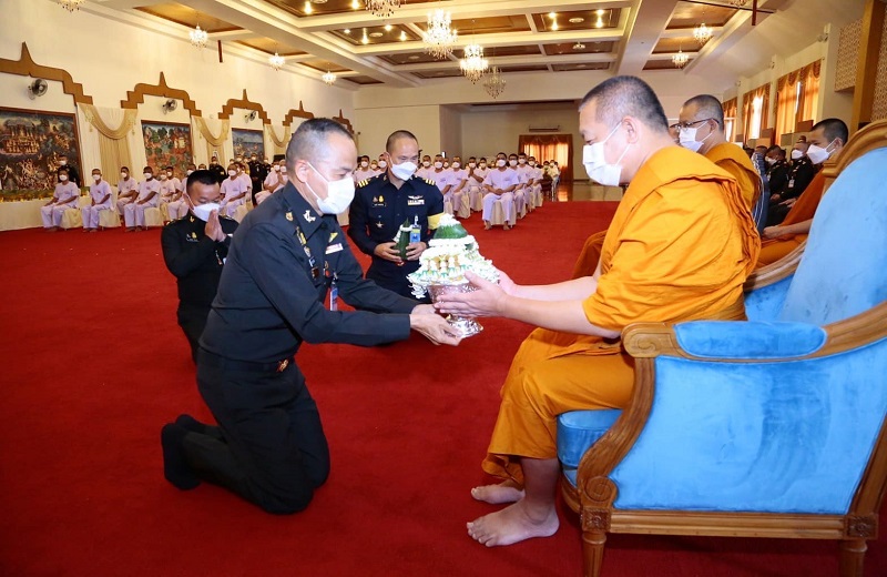 พล.ท.สุรศักดิ์ วรรณสมบูรณ์ ผอ.สพร.กห. เข้าร่วมในพิธีบรรพชาอุปสมบทและปฏิบัติธรรมเฉลิมพระเกียรติถวายเป็นพระกุศลแด่พระเจ้าวรวงศ์เธอ พระองค์เจ้าอทิตยาทรกิติคุณ เนื่องในโอกาสทรงเจริญพระชันษา ครบ 3 รอบ 36 ปี ณ วัดพิชยญาติการามวรวิหาร