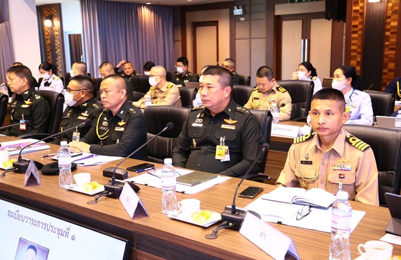 เมื่อวันที่ 26 ต.ค.66, 0900 สพร.กห. จัดการประชุมกรอบแนวทางการประเมินผลการปฏิบัติราชการ ประจำปีงบประมาณ พ.ศ.2567 ของ กห.(สป.,บก.ทท.,ทบ.,ทร.,ทอ.,อผศ. และ สทป.) ณ ห้องประชุม สป. ชั้น 6 อาคาร สป.(ศรีสมาน)