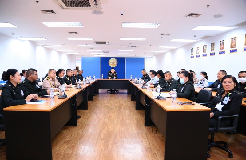 สพร.กห. จัดประชุม นขต.สพร.กห. ครั้งที่ 3/2567 เพื่อติดตามผลการดำเนินงานที่ผ่านมา และชี้แจงในเรื่องที่สำคัญ ณ ห้องประชุม สพร.กห. ชั้น 2 อาคาร สป.(ศรีสมาน)