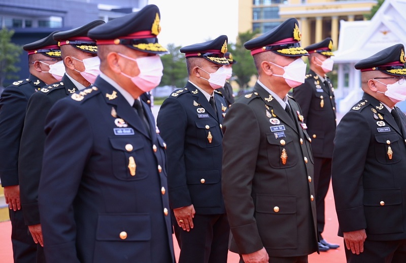 พล.ท.สุรศักดิ์ วรรณสมบูรณ์ ผอ.สพร.กห. พร้อมด้วยข้าราชการ สพร.กห. เข้าร่วมพิธีสวนสนามของทหารกองเกียรติยศผสม 3 เหล่าทัพ สำหรับเทิดเกียรติ ปล.กห., รอง ปล.กห., นายทหารชั้นนายพล และกำลังพลสังกัด สป. ที่เกษียณอายุราชการ ประจำปีงบประมาณ พ.ศ.2565