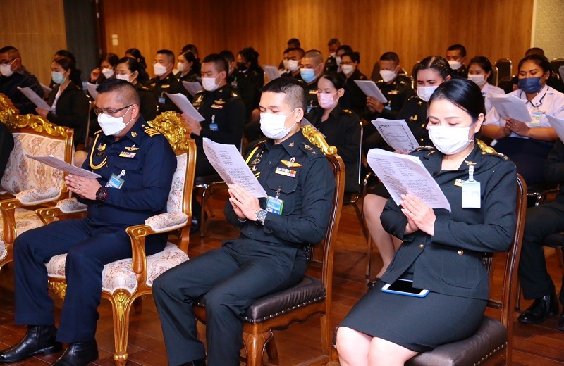 สพร.กห. ร่วมเจริญพระพุทธมนต์และเจริญจิตตภาวนาเป็นกรณีพิเศษ โดยอันเชิญบทสวด “โพชฌังคปริตร” ร่วมอธิษฐานจิตถวายพระพรด้วยหัวใจแห่งความจงรักภักดี เพื่อถวายพระพรชัยมงคล แด่สมเด็จพระเจ้าลูกเธอ เจ้าฟ้าพัชรกิติยาภา นเรนทิราเทพยวดี กรมหลวงราชสาริณีสิริพัชร มหาวัชรราชธิดา