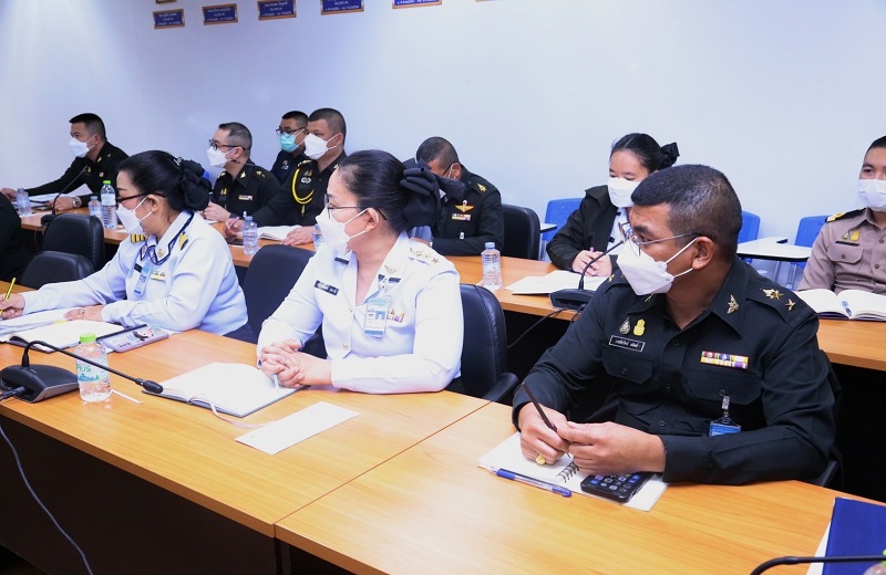 สพร.กห. จัดประชุม นขต.สพร.กห. ครั้งที่ 7/2565 เพื่อติดตามผลการดำเนินงานที่ผ่านมาและชี้แจงในเรื่องที่สำคัญ ณ ห้องประชุม สพร.กห. ชั้น 2 อาคาร สป.(ศรีสมาน) โดยมี พล.ท.สุรศักดิ์ วรรณสมบูรณ์ ผอ.สพร.กห. เป็นประธานการประชุมฯ