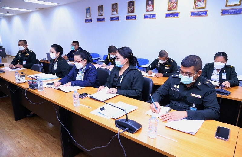 สพร.กห. จัดประชุม นขต.สพร.กห. ครั้งที่ 8/2565 เพื่อติดตามผลการดำเนินงานที่ผ่านมา และชี้แจงในเรื่องที่สำคัญ ณ ห้องประชุม สพร.กห. ชั้น 2 อาคาร สป.(ศรีสมาน)