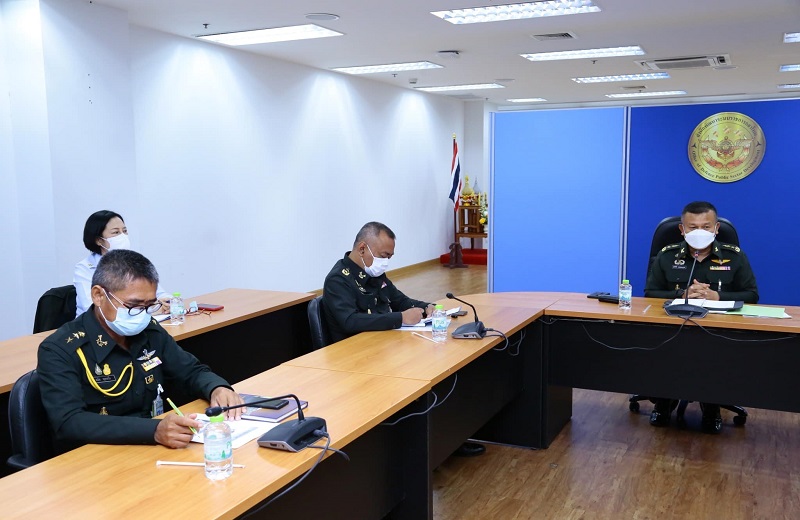 สพร.กห. จัดประชุม นขต.สพร.กห. เพื่อติดตามผลการดำเนินงานที่ผ่านมาและชี้แจงในเรื่องที่สำคัญ โดยมี พล.ท.สุรศักดิ์ วรรณสมบูรณ์ ผอ.สพร.กห. เป็นประธานการประชุม
